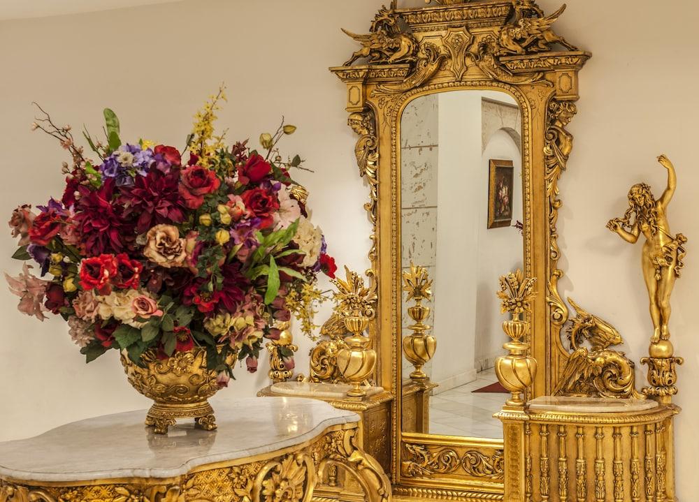 Hotel Ickale Ankara Zewnętrze zdjęcie A dressing table