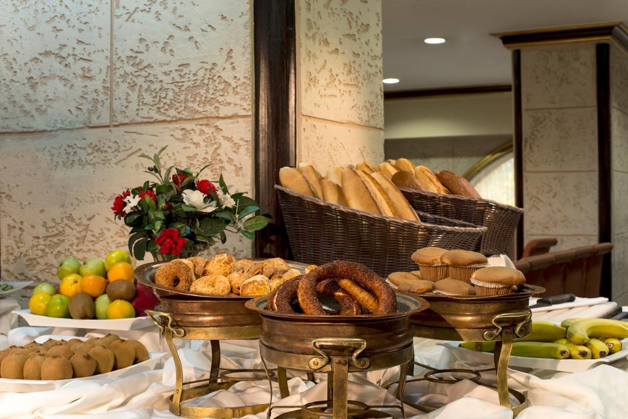 Hotel Ickale Ankara Zewnętrze zdjęcie A buffet at a hotel